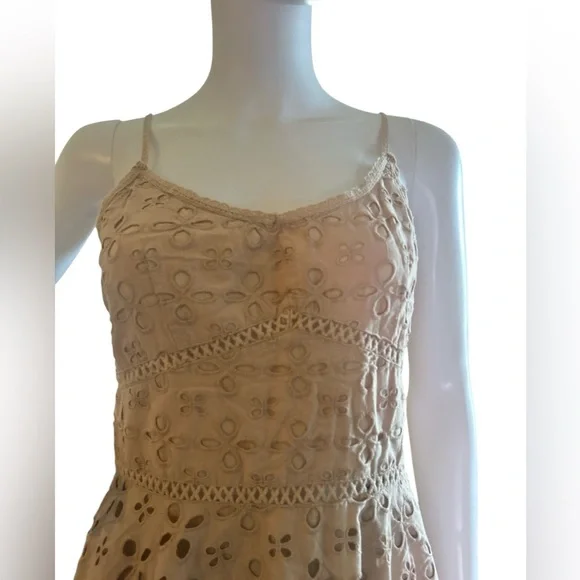 Venus Eyelet Dress size 10 - Picture 10 of 12